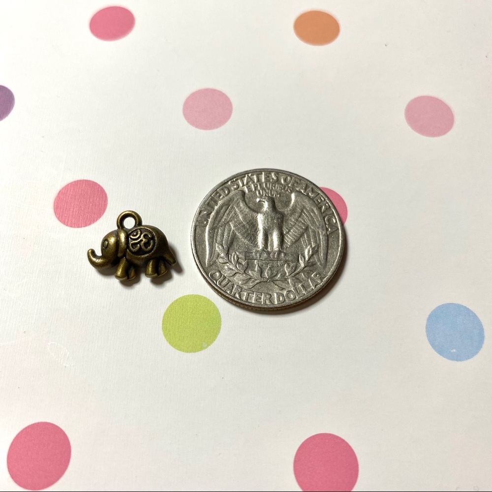 Elephant Pendant Charm, Antique Bronze Tone, DIY Craft Jewelry